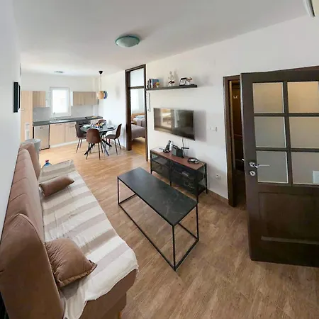 Ema Apartmán *